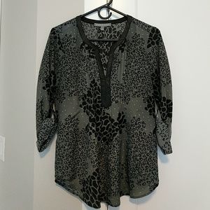 Daniel Rainn black & gray leopard print blouse, S